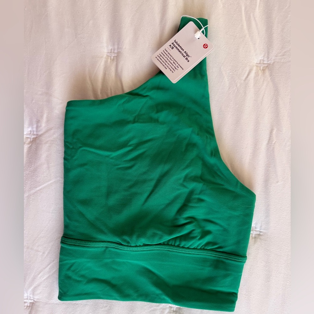 NWT Lululemon Asymmetrical Align Bra in Kelly Green Size 12